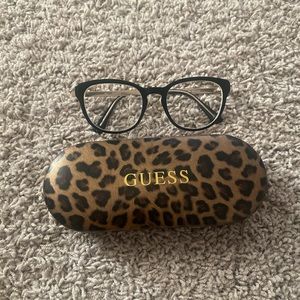Guess GU 2461 Black Frames